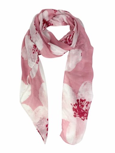Bufanda rosa con flores blancas y detalles en rojo.
