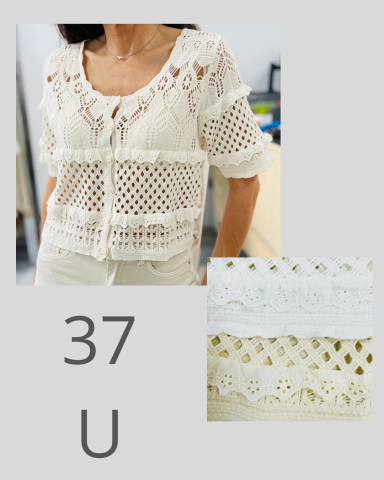 Chaqueta de croché blanca con detalles en relieve, talla 37 U.