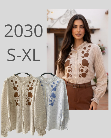 Blusa con bordados florales, disponible en colores claro y oscuro, tallas S-Xl.