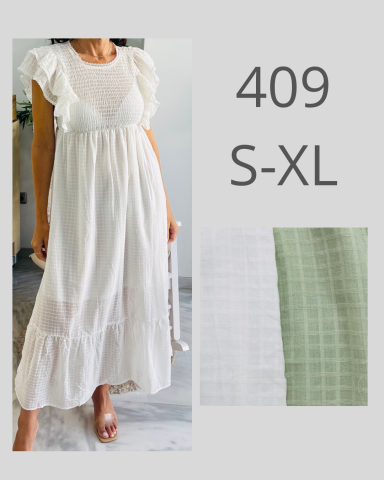 Vestido blanco con mangas rizadas, disponible en tallas S-XL. Muestra un diseño ligero.