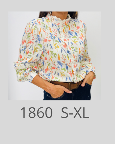Blusa de manga larga con estampado floral en tonos variados, disponible en tallas S-XL.