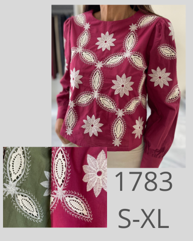 Blusa de mujer en color burdeos con bordados florales blancos. Tallas S-XL.