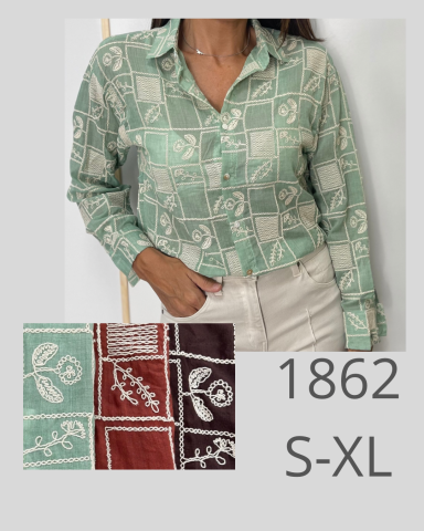 Camisa de cuadros en tonos verdes y blancos, con detalle de estampado floral. Tallas S-XL.