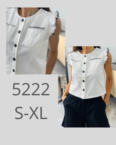 Blusa sin mangas blanca con detalles de botones, disponible en tallas S-XL.