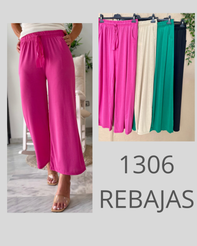 Pantalones de mujer de colores variados en oferta, con una modelo mostrando un par rosa.